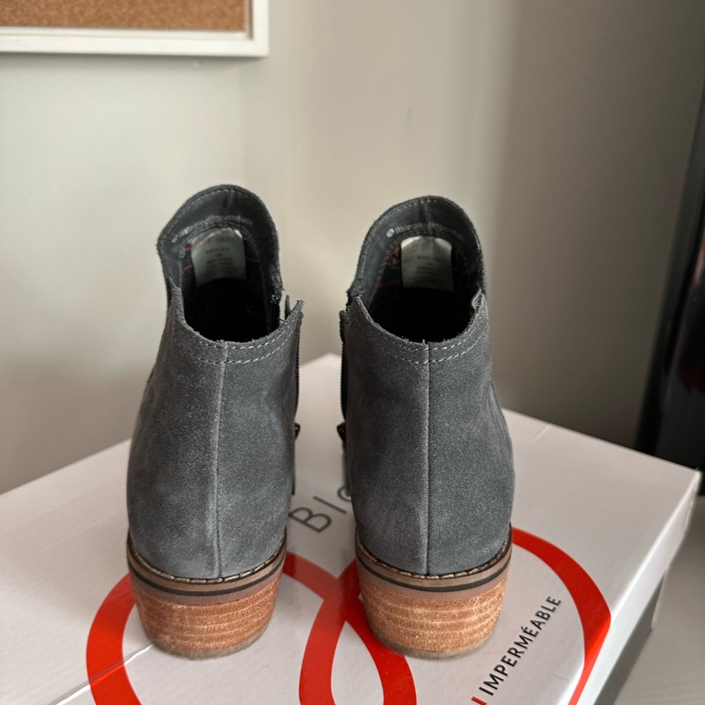 Booties ✨ - Picture 3 of 6